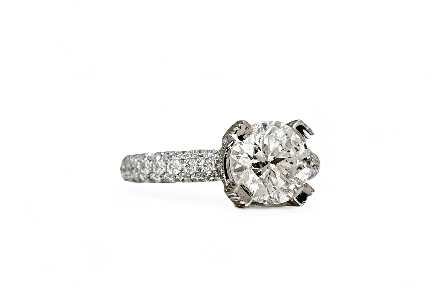 1.02 CT ROUND CUT PAVÉ RING