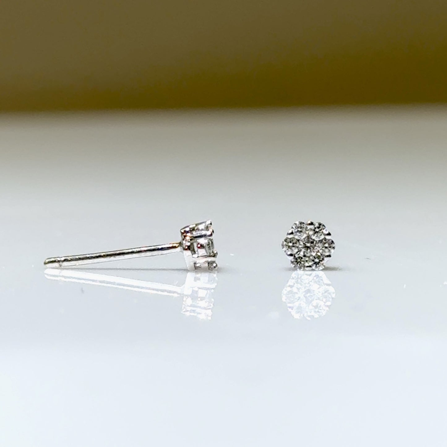 Small Flower Diamond Earrings