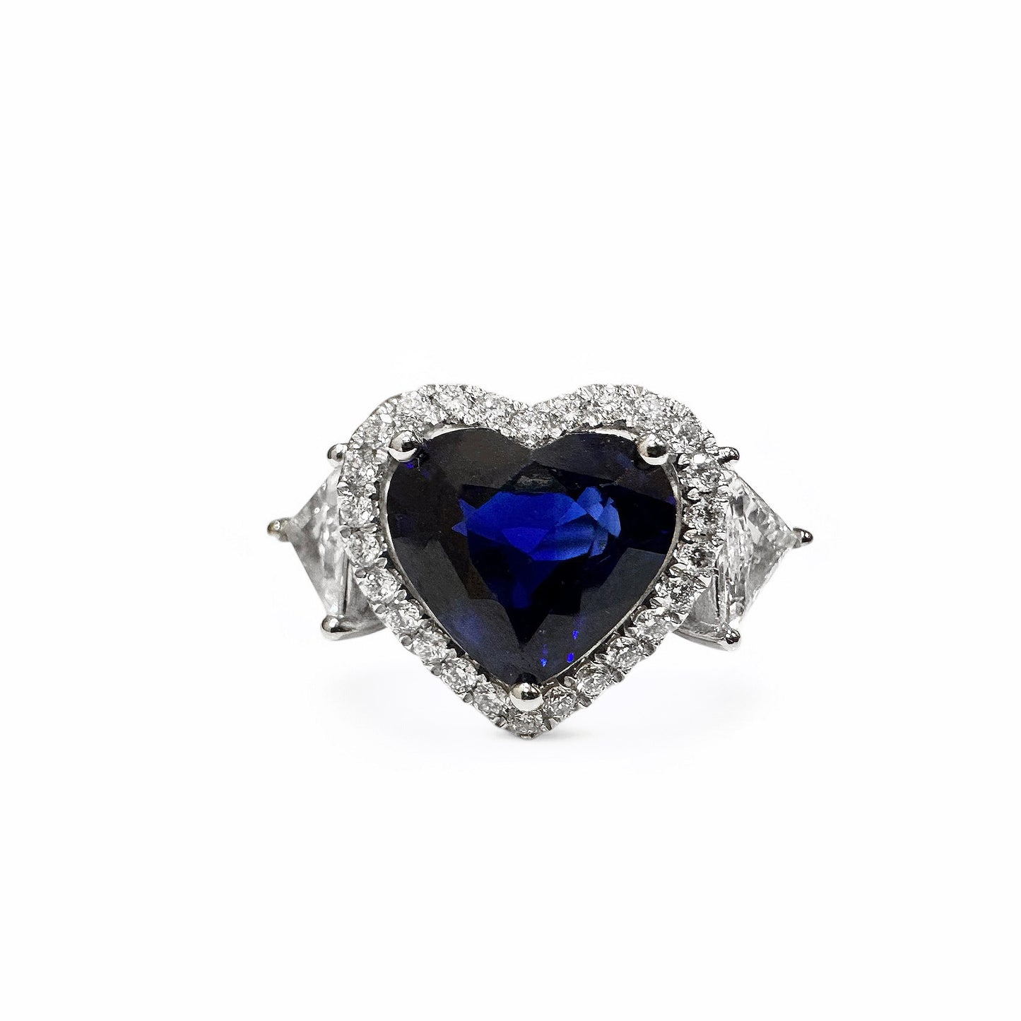 HEART SHAPED SAPPHIRE RING