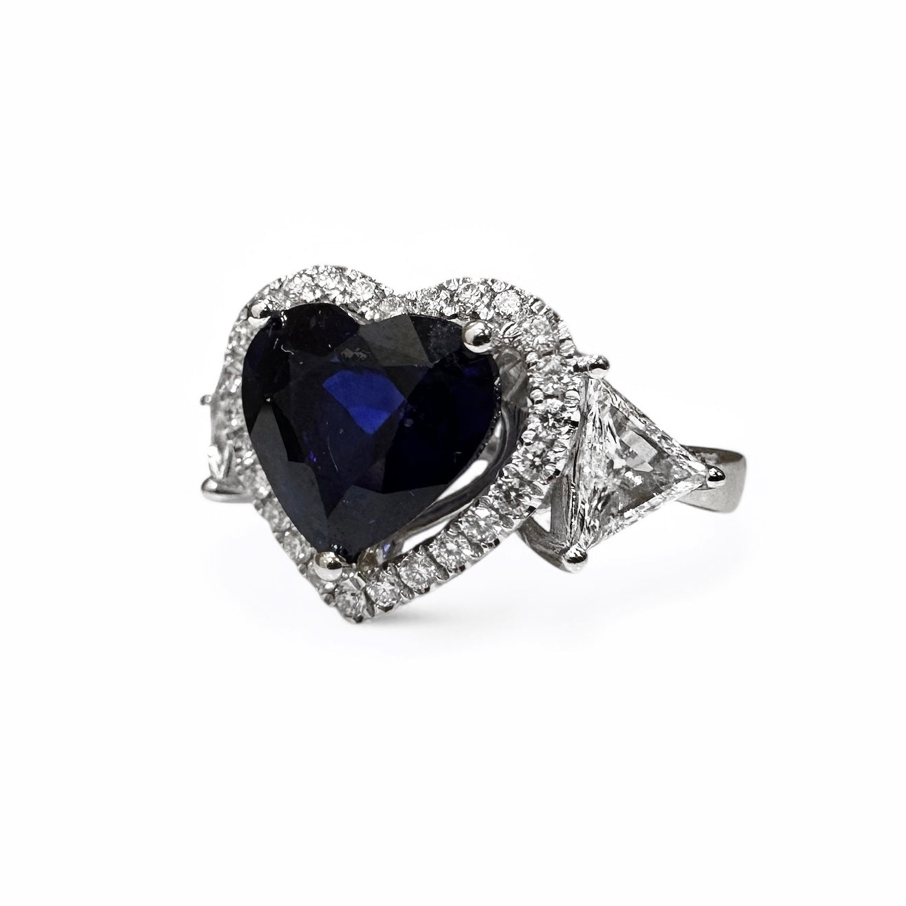 HEART SHAPED SAPPHIRE RING