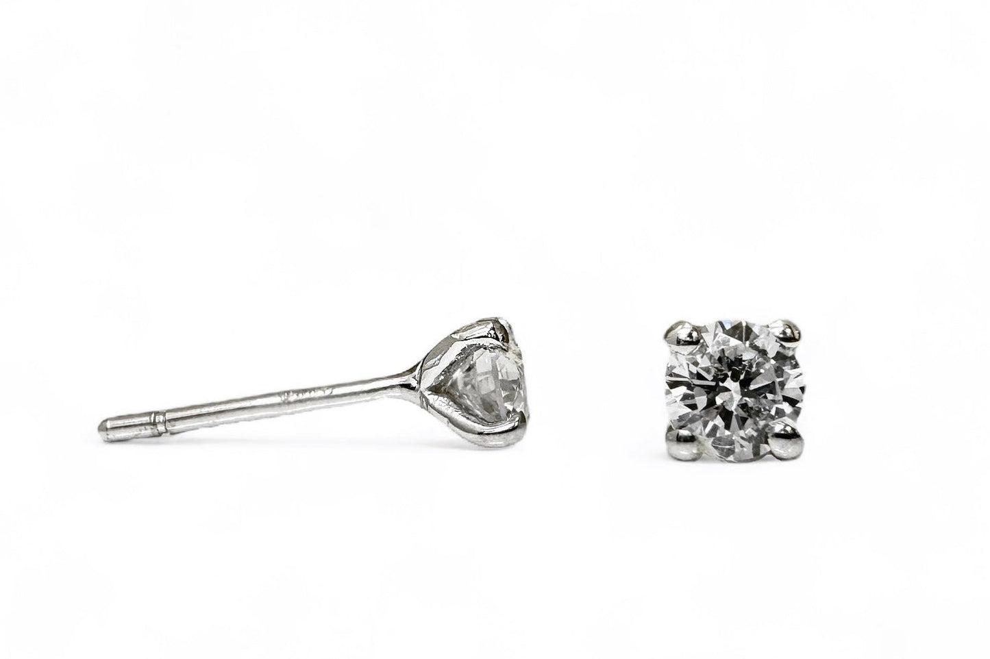 0.50 CT 4 PRONGS SOLITAIRE STUDS