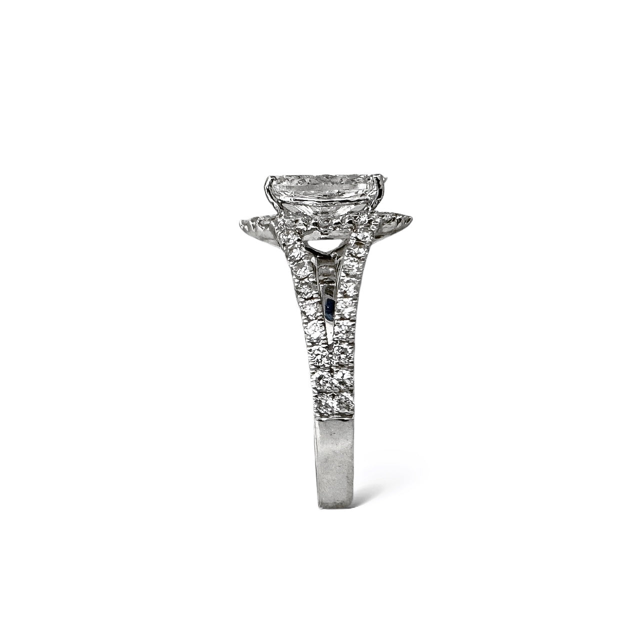 1.02 CT MARQUISE CUT HALO RING