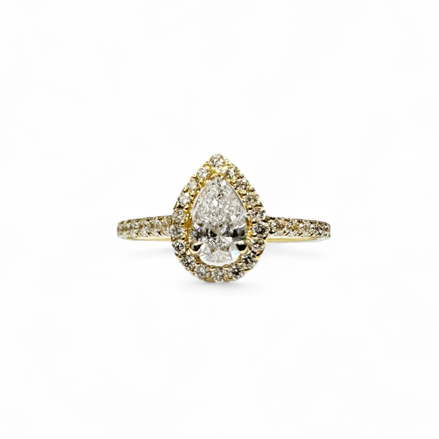 PEAR SOLITAIRE RING WITH MATCHING BAND