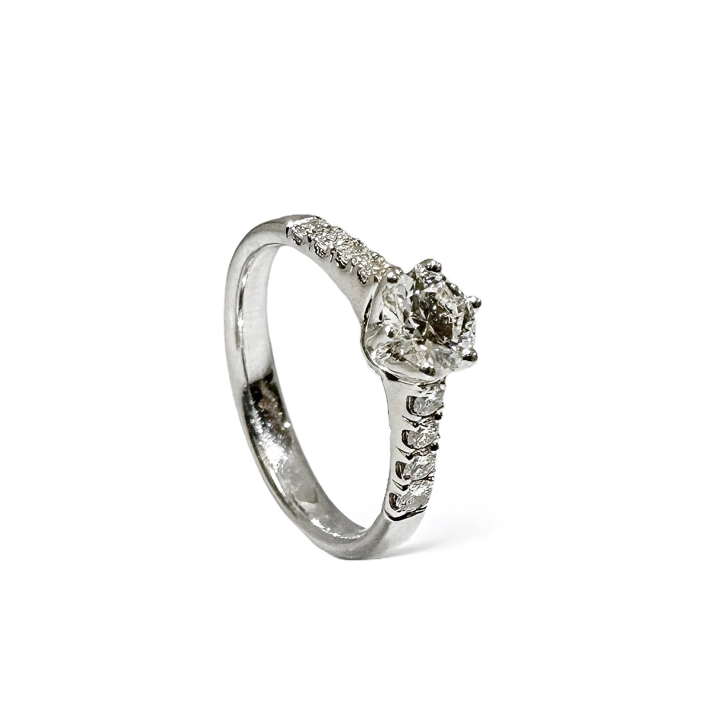 0.45 CT ROUND SOLITAIRE PAVÉ RING