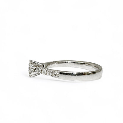 0.45 CT ROUND SOLITAIRE PAVÉ RING