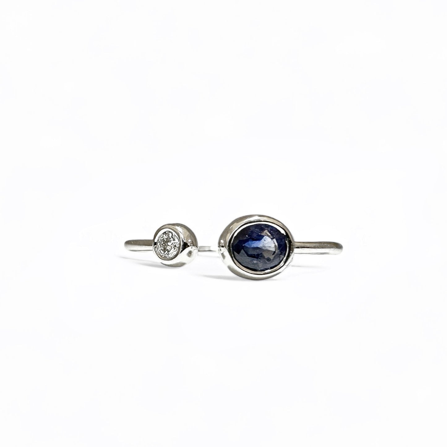 SAPPHIRE BUTTON RING