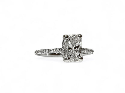 0.96 CT RADIANT CUT SOLITAIRE PAVÉ RING