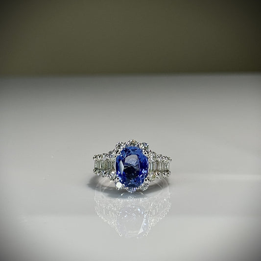 Oval Cut Sapphire & Diamonds