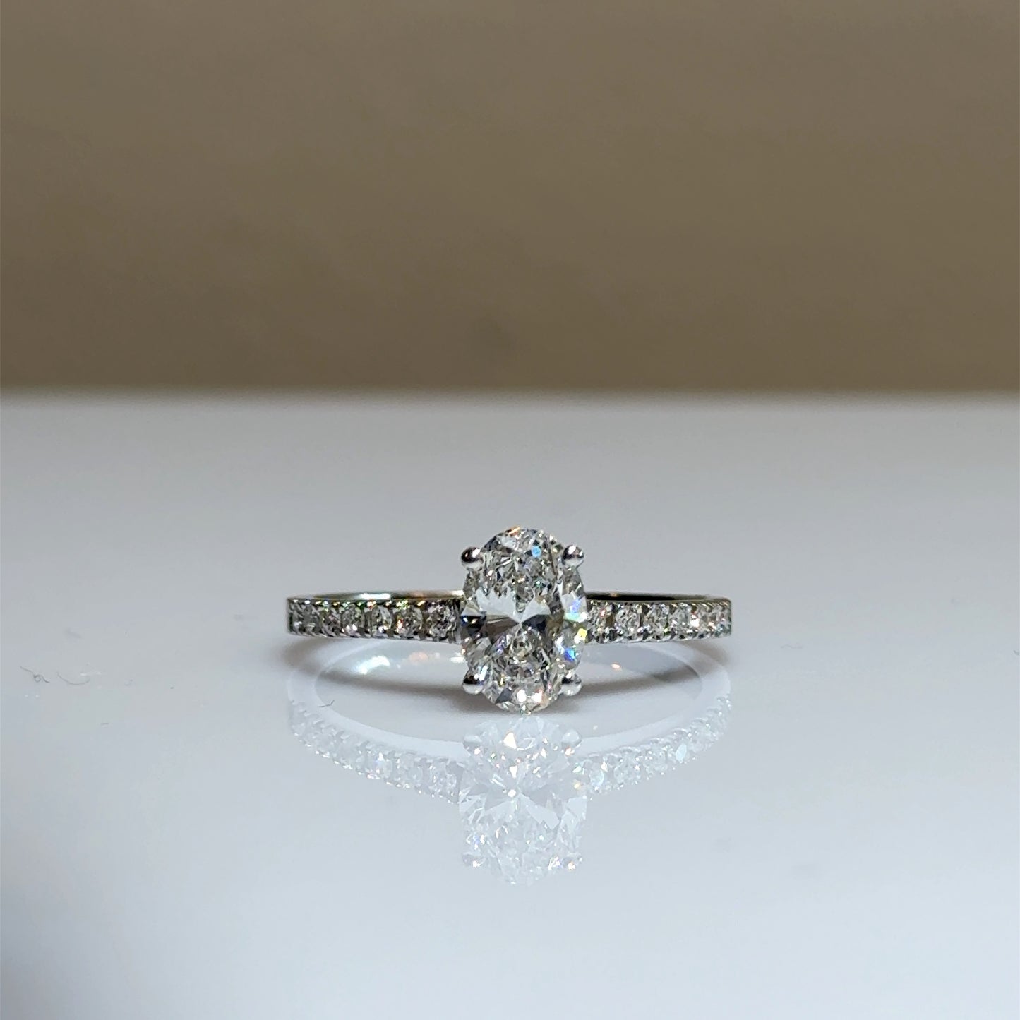 1.01 CT Oval Cut Diamond Ring