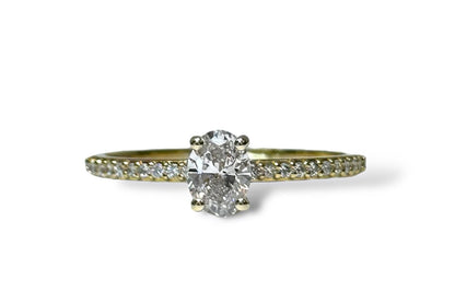 0.53 CT OVAL CUT SOLITAIRE PAVÉ RING