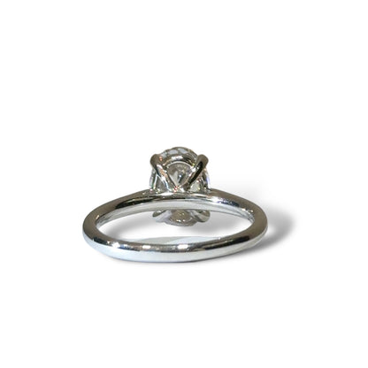 Oval LG Diamond Ring